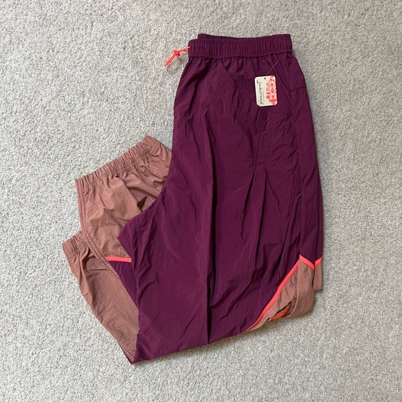 Free People Movement Free Throw Pant- size L - Picture 3 of 8